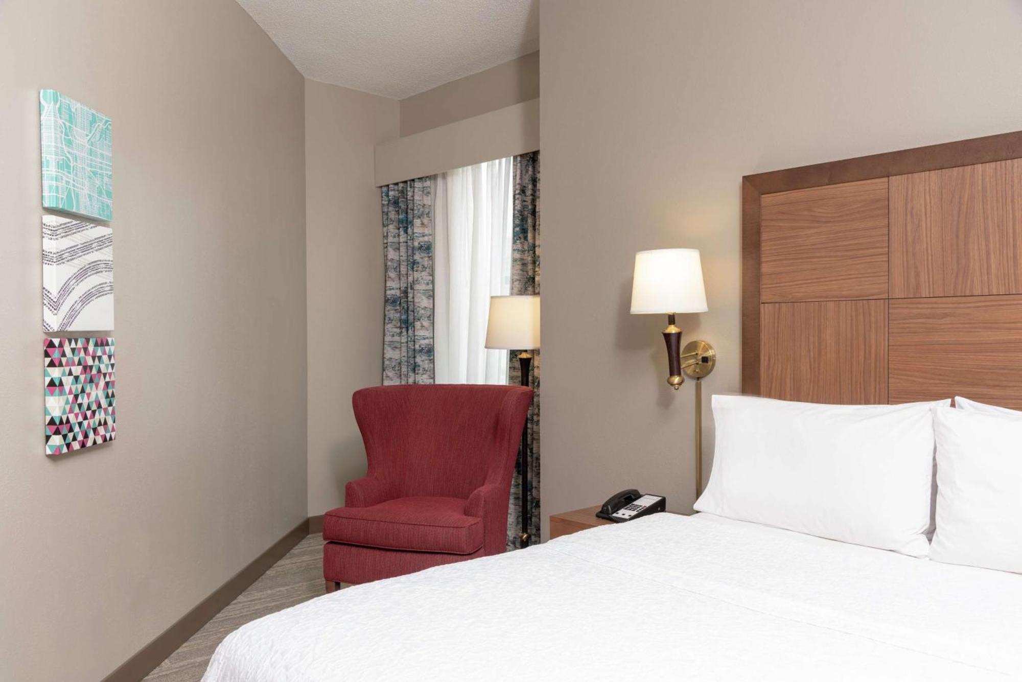 Hampton Inn Indianapolis Downtown Across From Circle Centre Kültér fotó